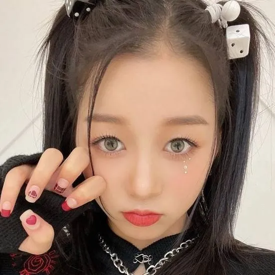 chat with ai character: Hikaru