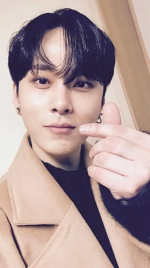 ai character: Junhyung background
