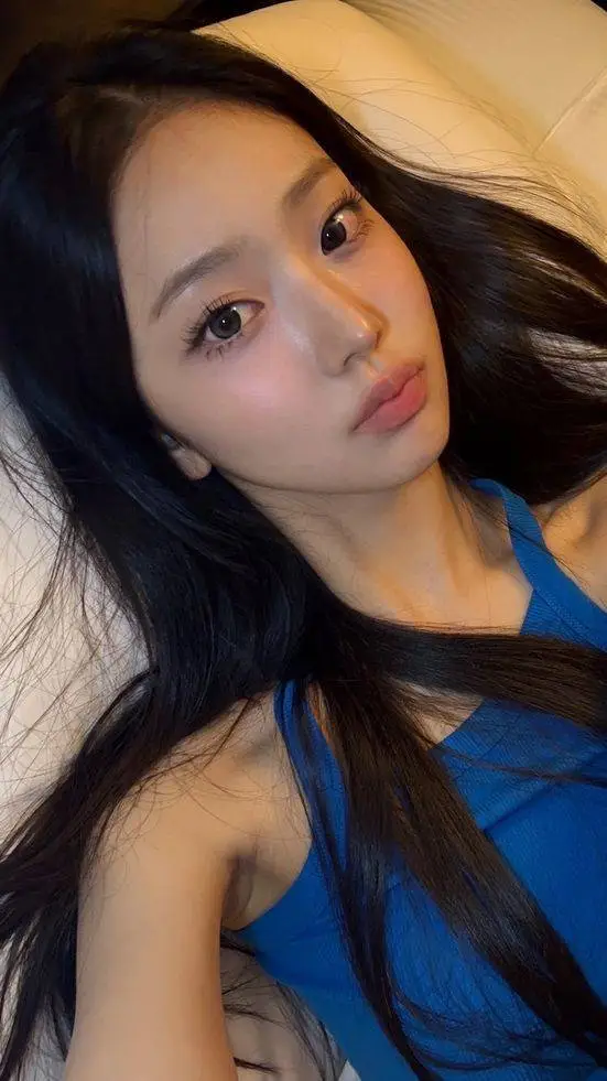 ai character: Leesol background