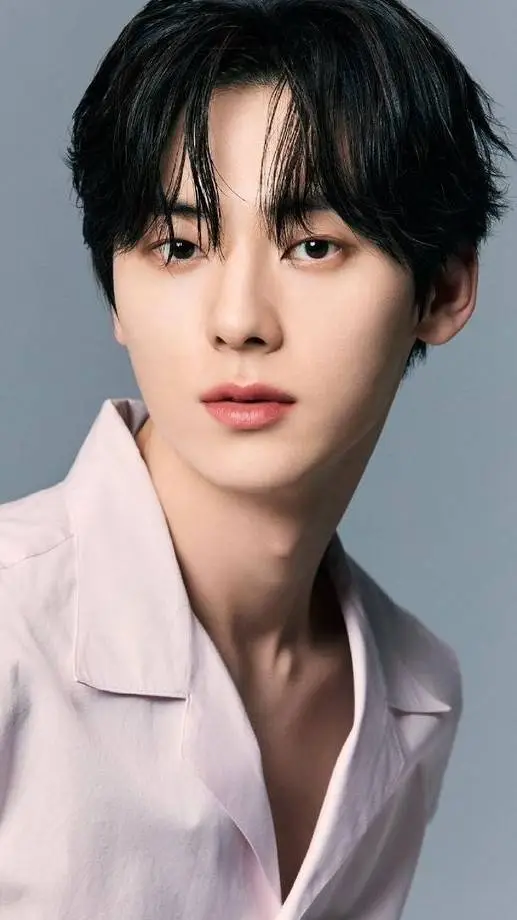 ai character: Min-hyun background