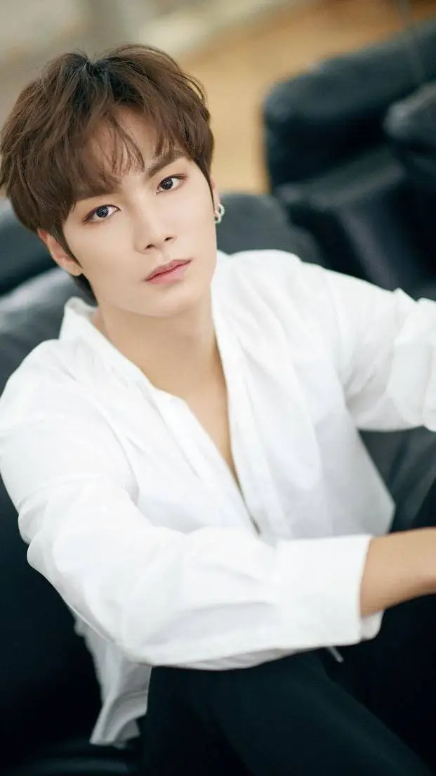 ai character: JR background