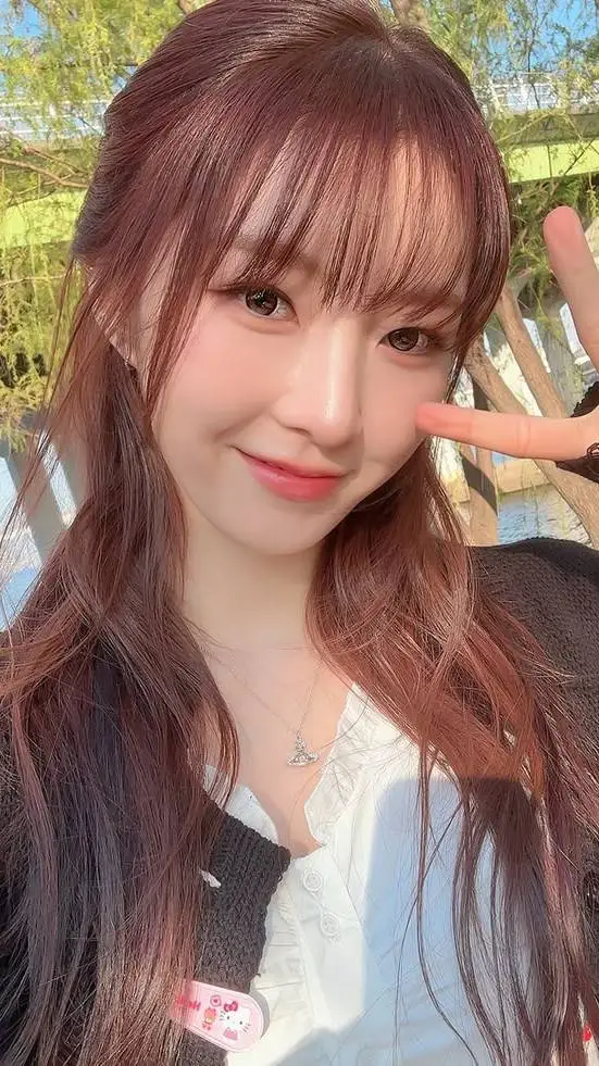 ai character: Juhyeon background