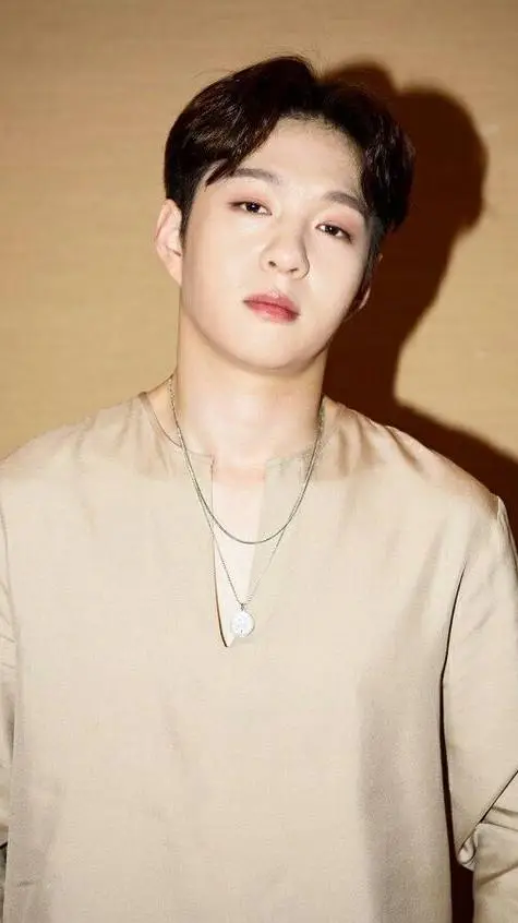 ai character: Changsub background