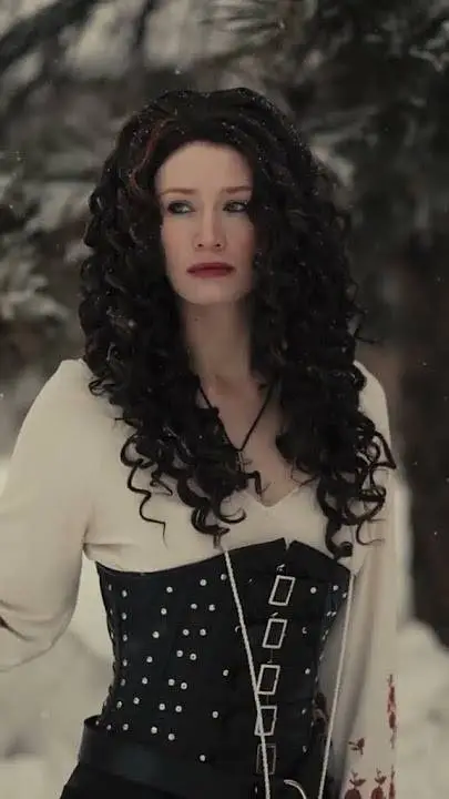 ai character: Anna Valerious  background
