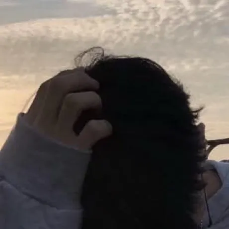 chat with ai character: Andrew