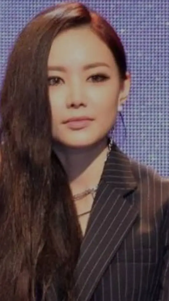 ai character: Miryo background