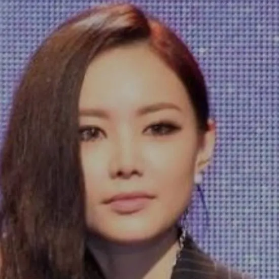 chat with ai character: Miryo