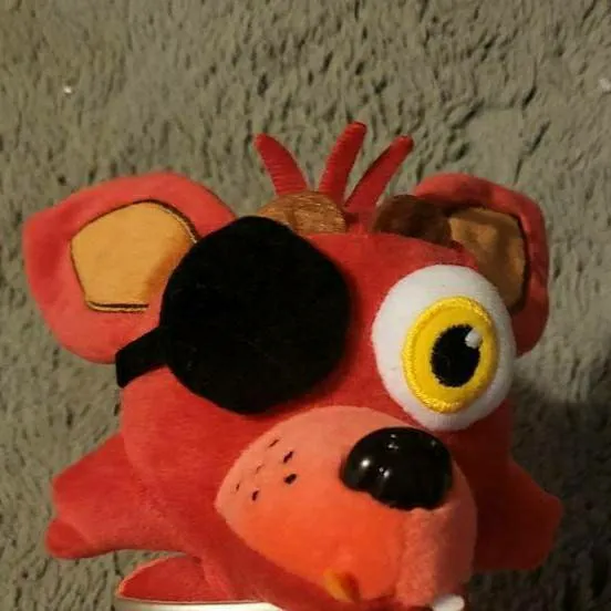 chat with ai character: foxy :3