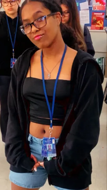 ai character: Heavan  background