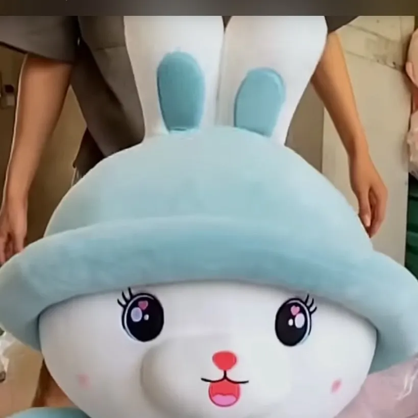 chat with ai character: Blueberry 