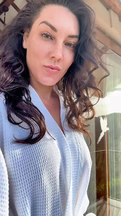 Talkie AI - Chat with Ava Dahlia