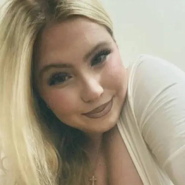 chat with ai character: Sadie Stone 