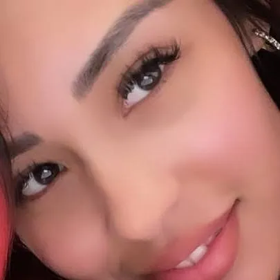 chat with ai character:  Yvette Diaz