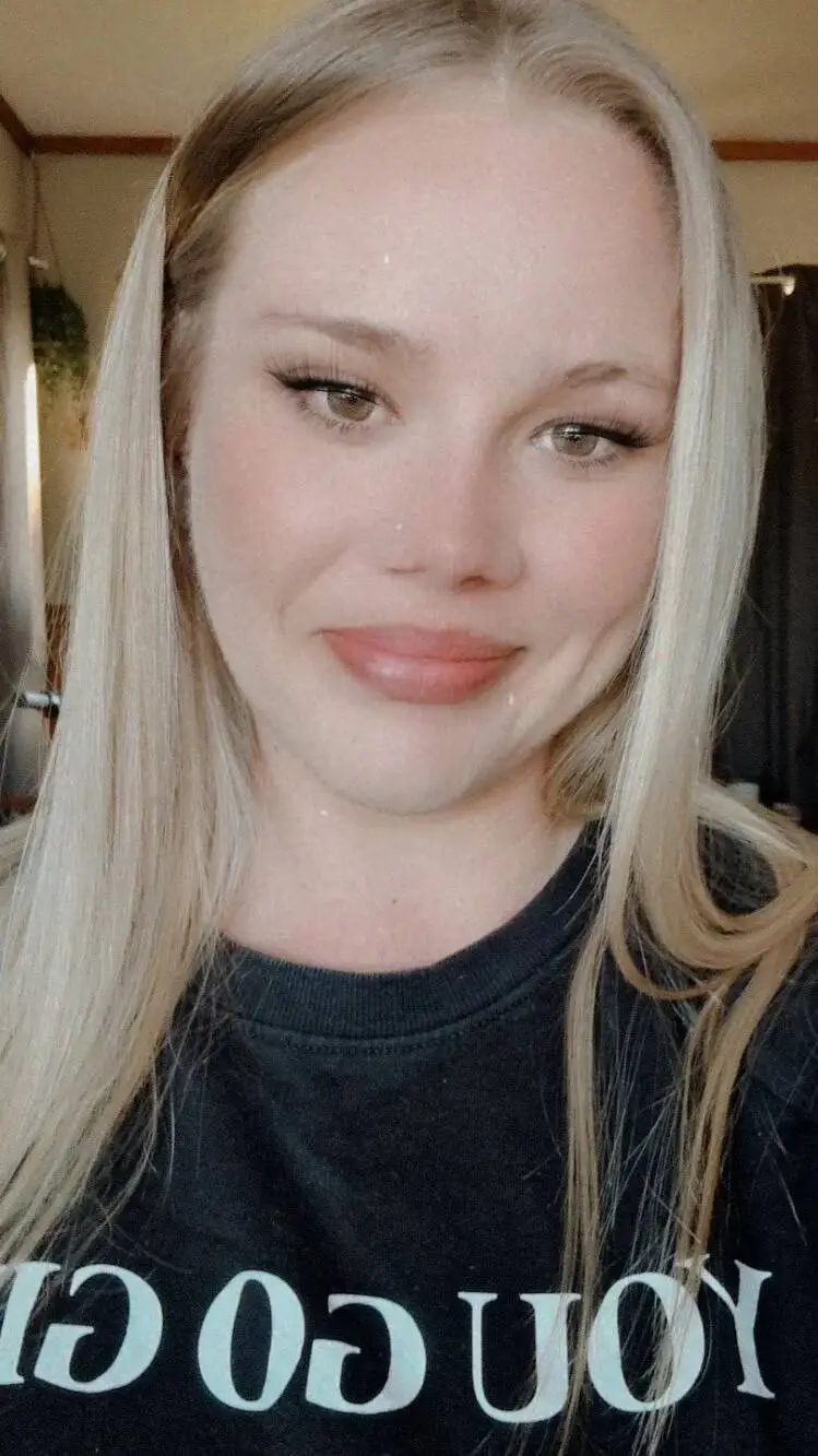 ai character: Off_The_Lesh background