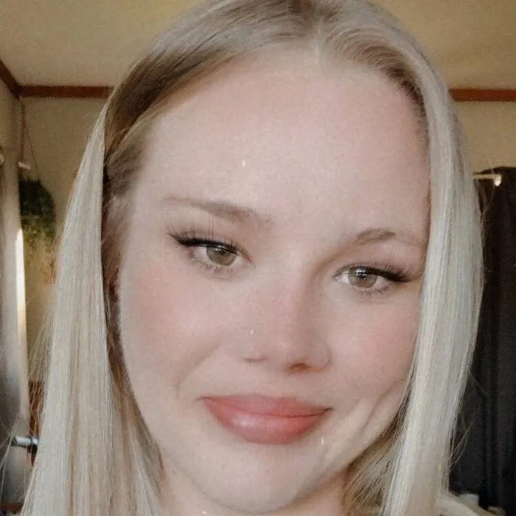 chat with ai character: Off_The_Lesh