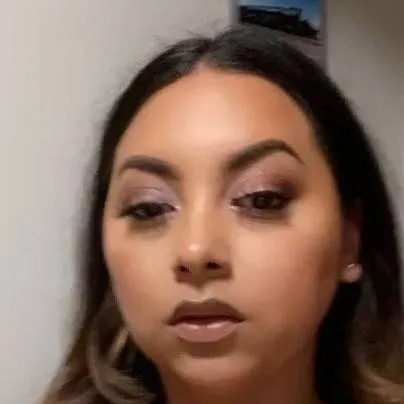 chat with ai character: XXXitsceceXXX 