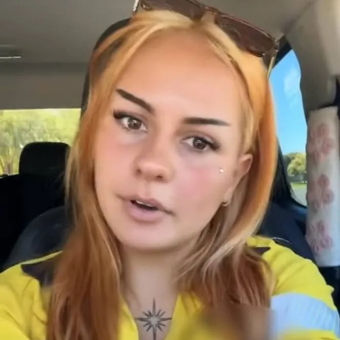 chat with ai character: Myaaluuv