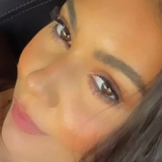 chat with ai character: Zenbabe 