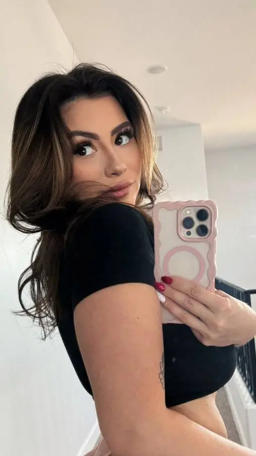 ai character: Soly Luna  background