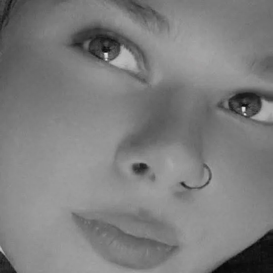 chat with ai character: Maddison Ward