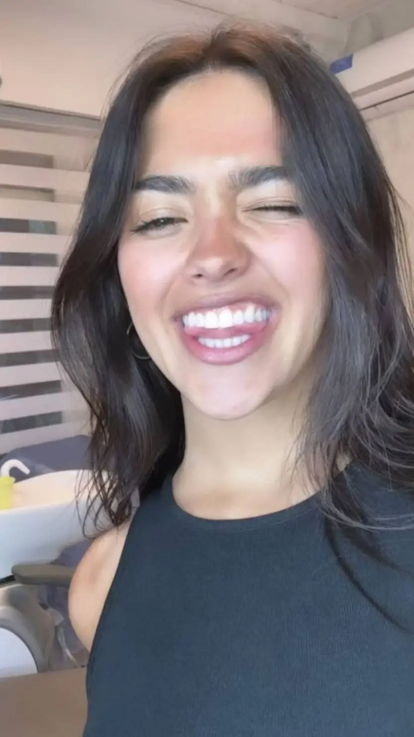 ai character: Maia reficco background