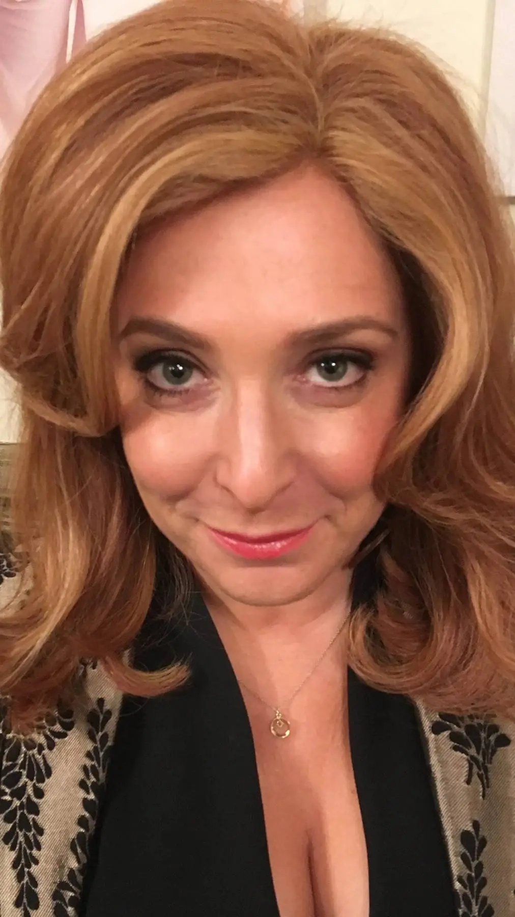 ai character: auntie val background