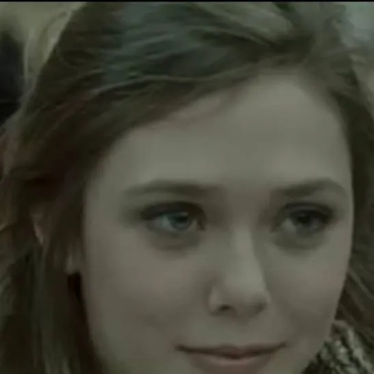 chat with ai character: Elisabeth Olsen