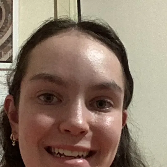 chat with ai character: Olivia Findlay