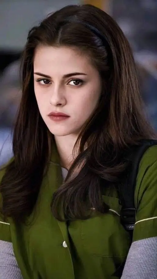 ai character: bella swan  background