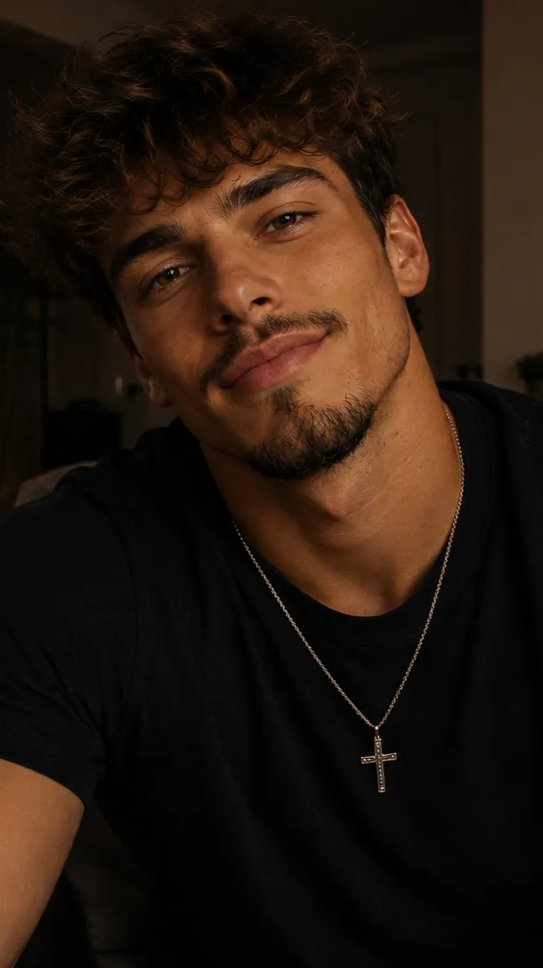 Talkie AI - Chat with Lucas