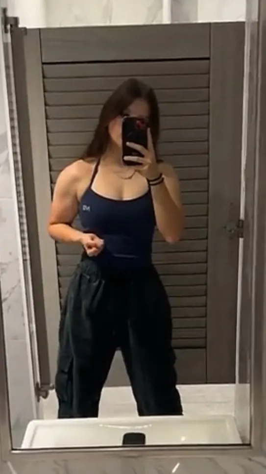 Talkie AI - Chat with Amanda