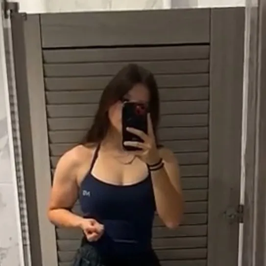 chat with ai character: Amanda