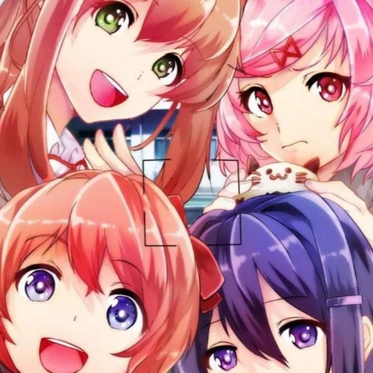 chat with ai character: DDLC