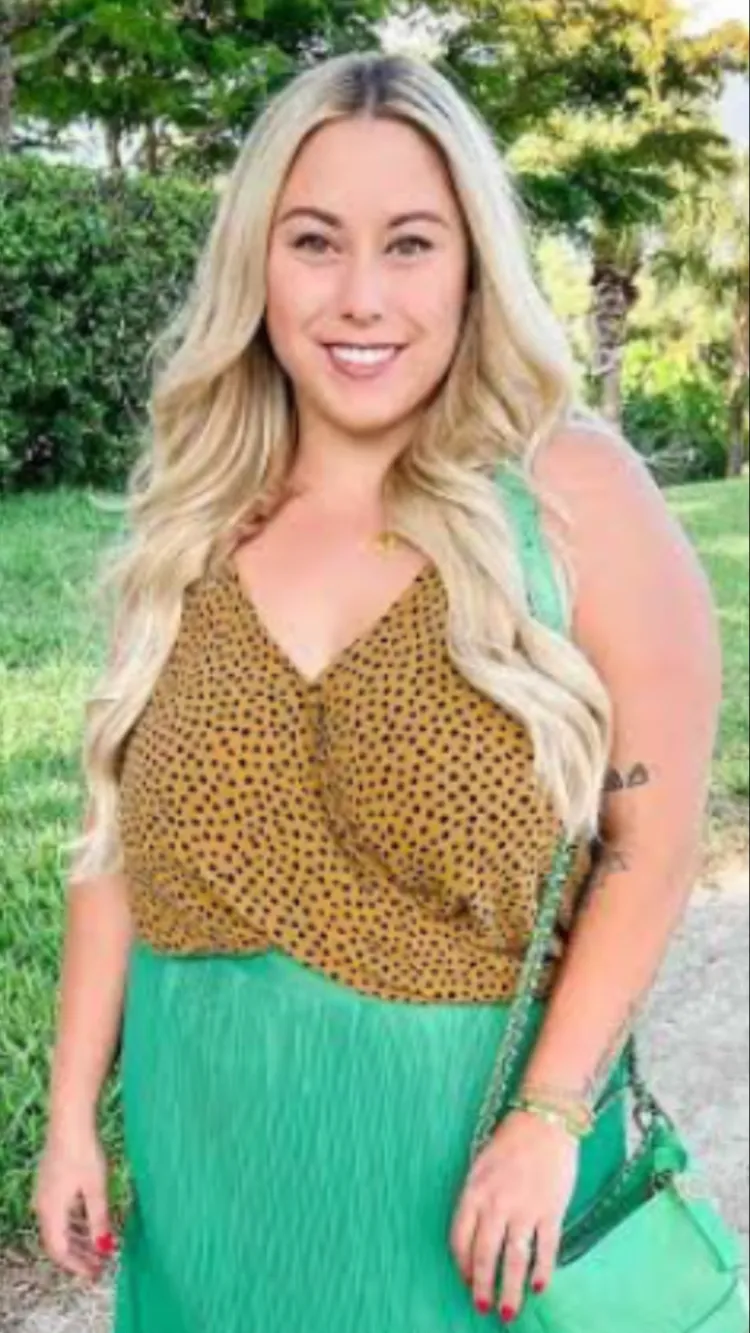 ai character: Alaina Mathers background