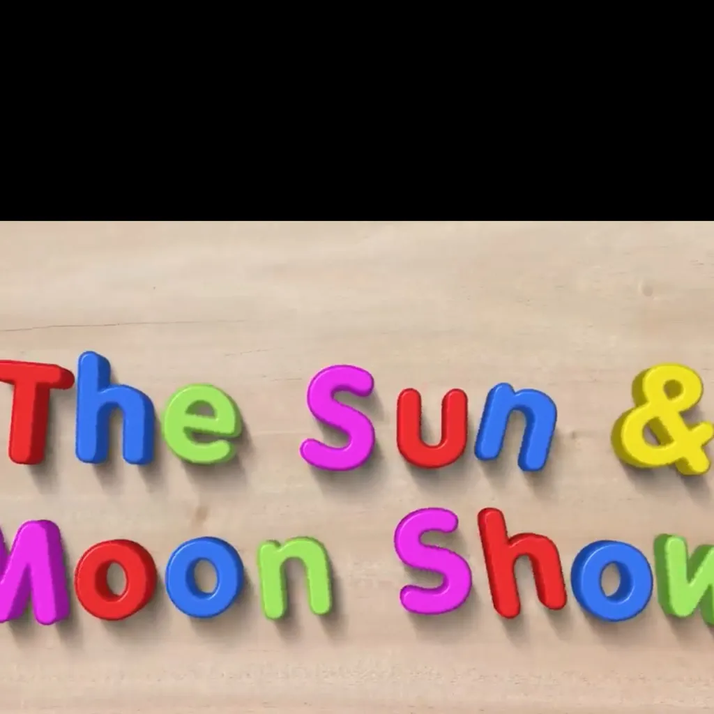 chat with ai character: Sun and moon show 