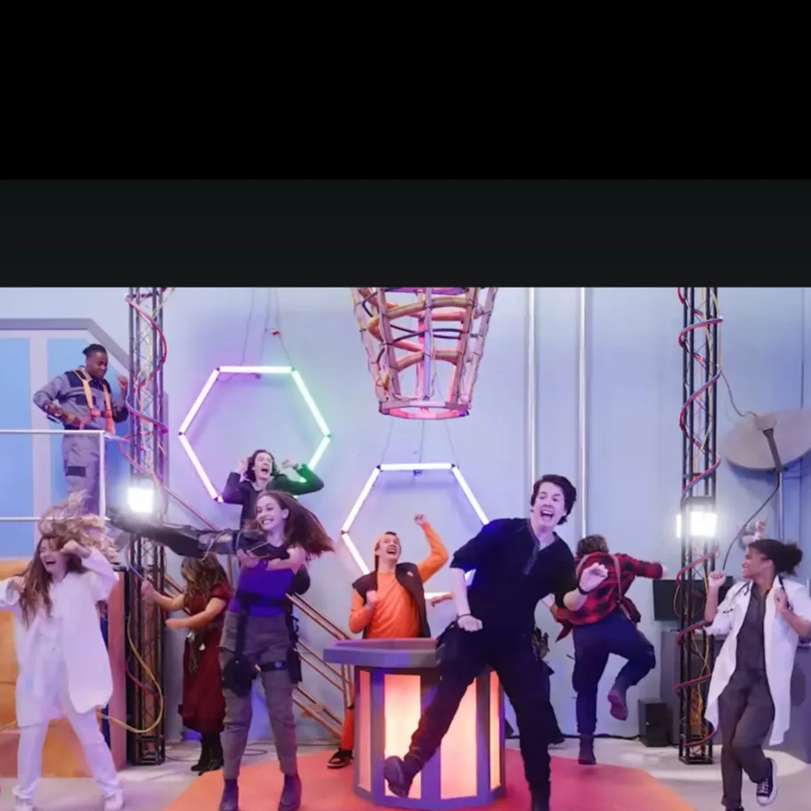 chat with ai character: SAB Monsterhigh AU