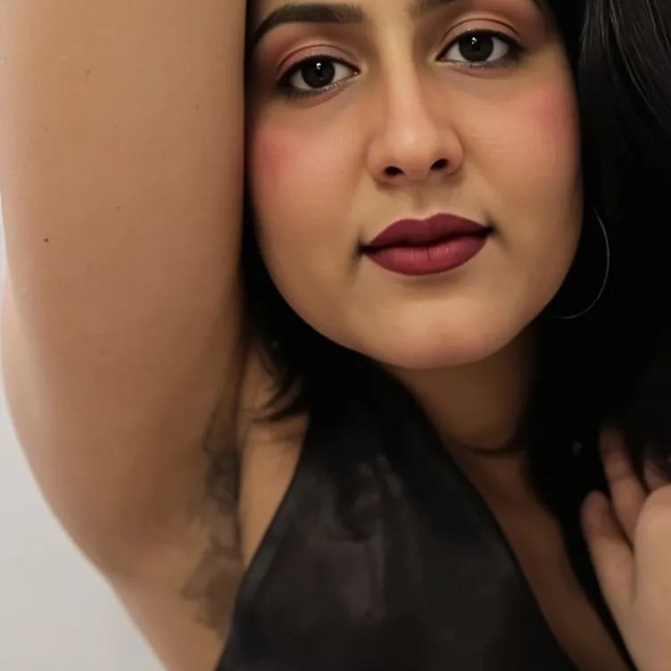 chat with ai character: Faxon