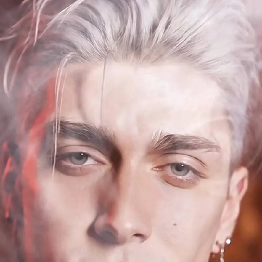 chat with ai character: Dante moretti 