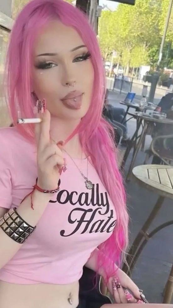 ai character: Skye background