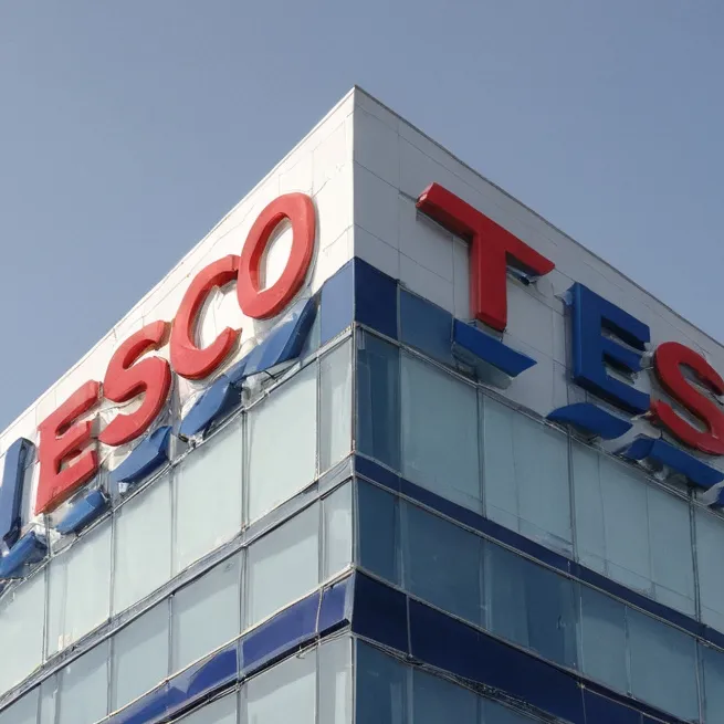 chat with ai character: Tesco