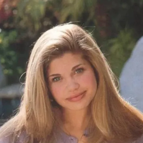 chat with ai character: Danielle Fishel