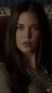 ai character: Nola Longshadow background