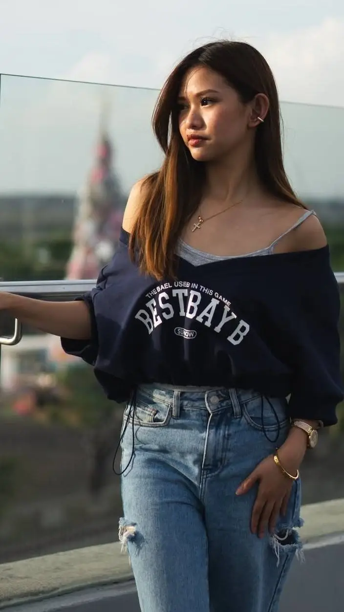 ai character: Gracie background