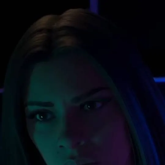 chat with ai character: Lucia
