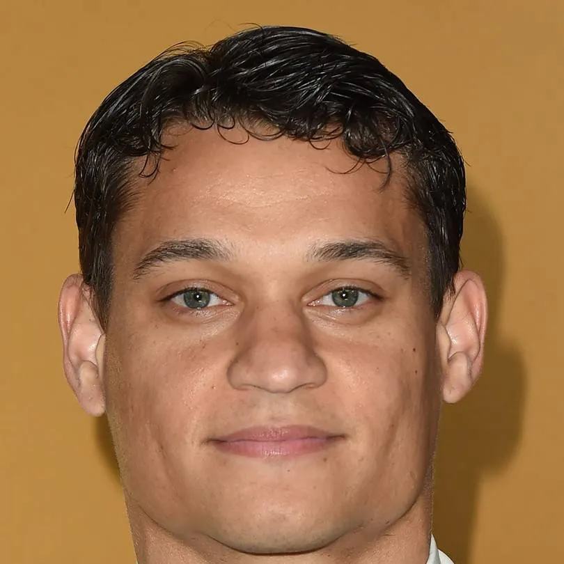 chat with ai character: Tyriq Withers 