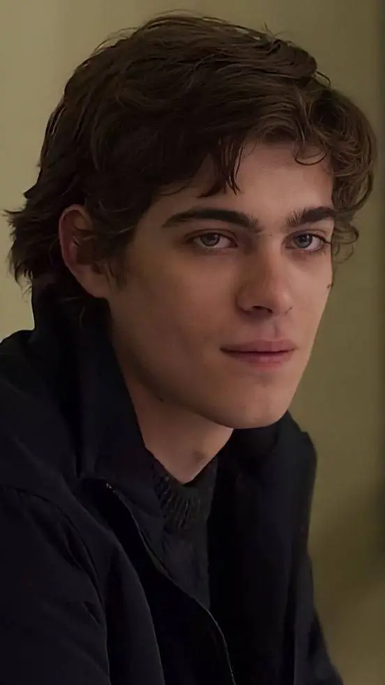 ai character: Theodore Nott background