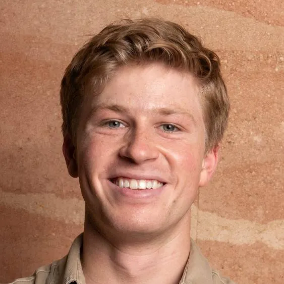 chat with ai character: Robert Irwin