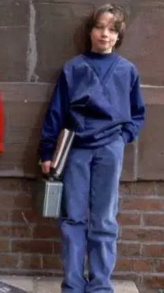 ai character: Harriet The Spy background