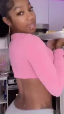ai character: cook it wit kiya🤞 background