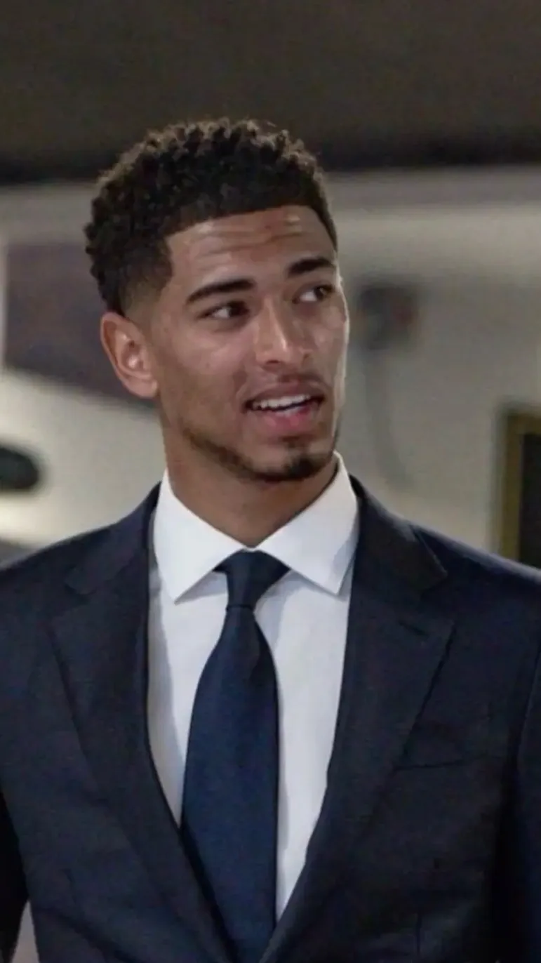 ai character: Jude Bellingham  background